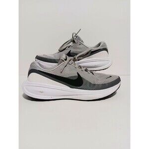 Nike Revolution 8  2025 Gray Mens Sneakers Sz 9